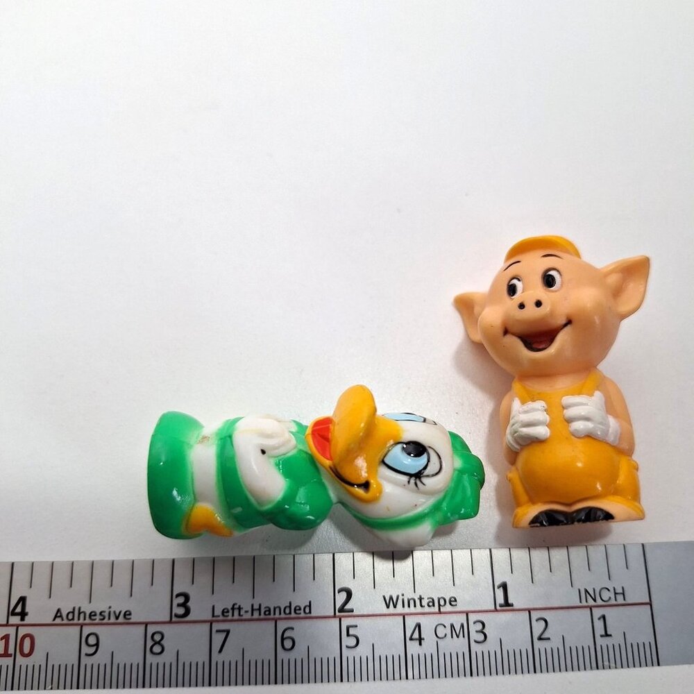 1986 Disney Playmates Train Daisy Duck & 1 of the 3 Little Pigs 2" Figures - Picture 8 of 9
